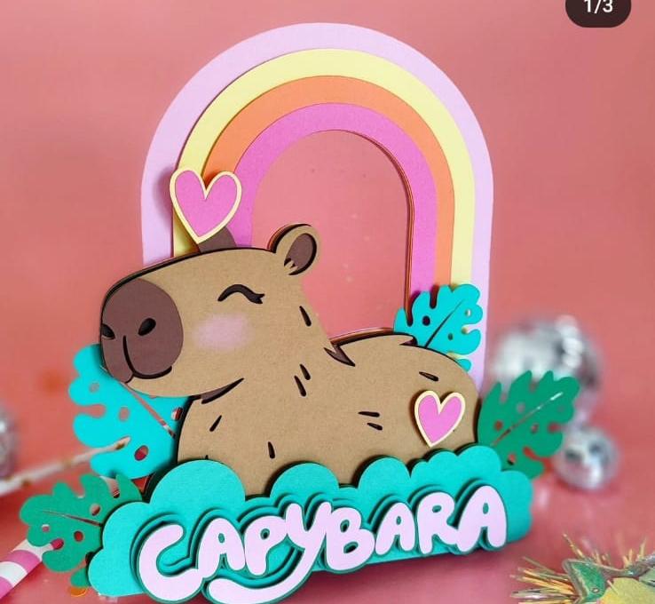 [Arquivo] - Topo de bolo Capivara com Arco Iris